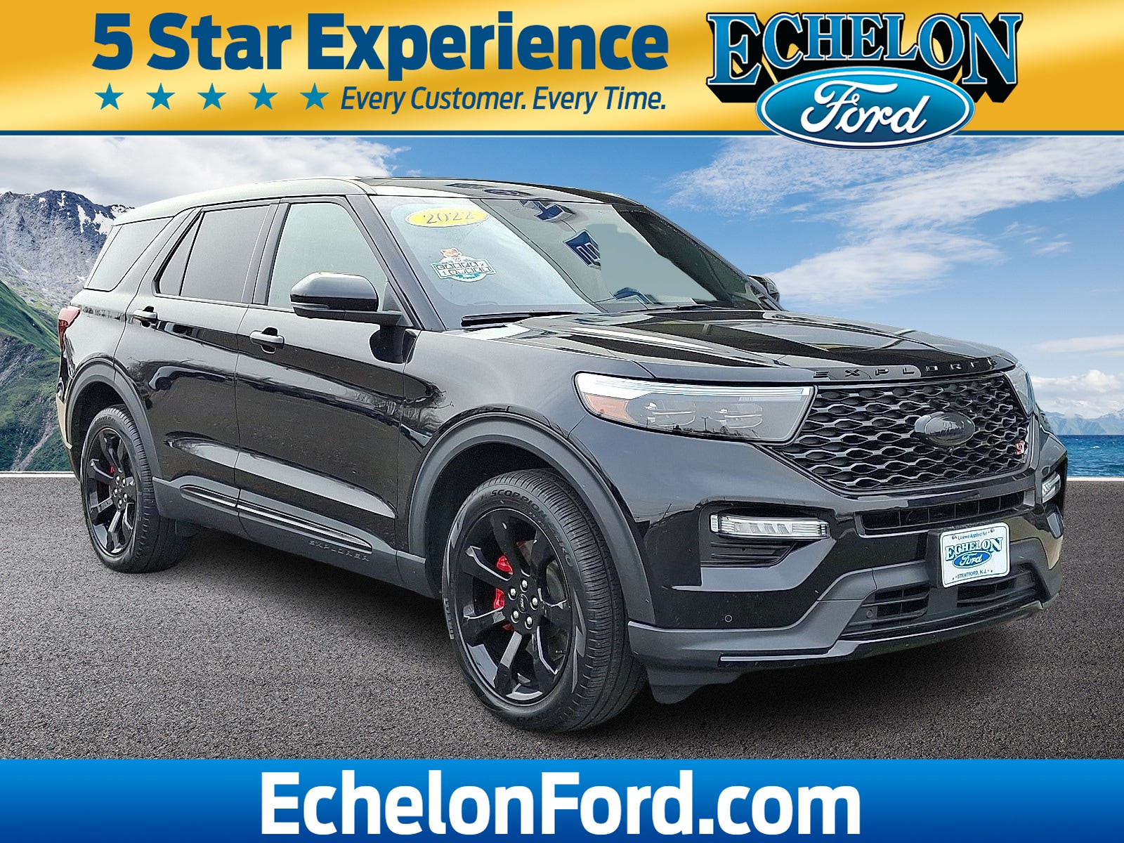 2022 Ford Explorer ST's photo