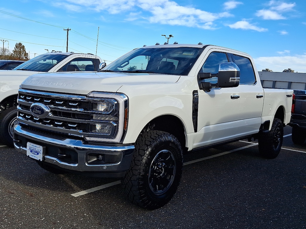 New 2026 Ford Super Duty F-250 Lariat Truck Crew Cab