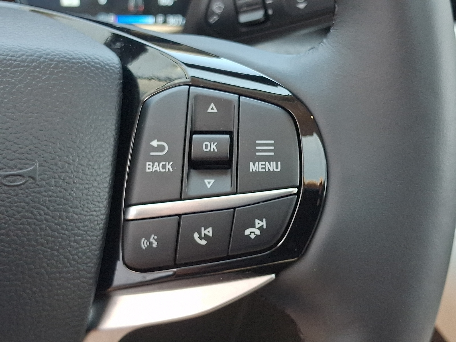 2025 Ford Explorer Platinum - Photo 24