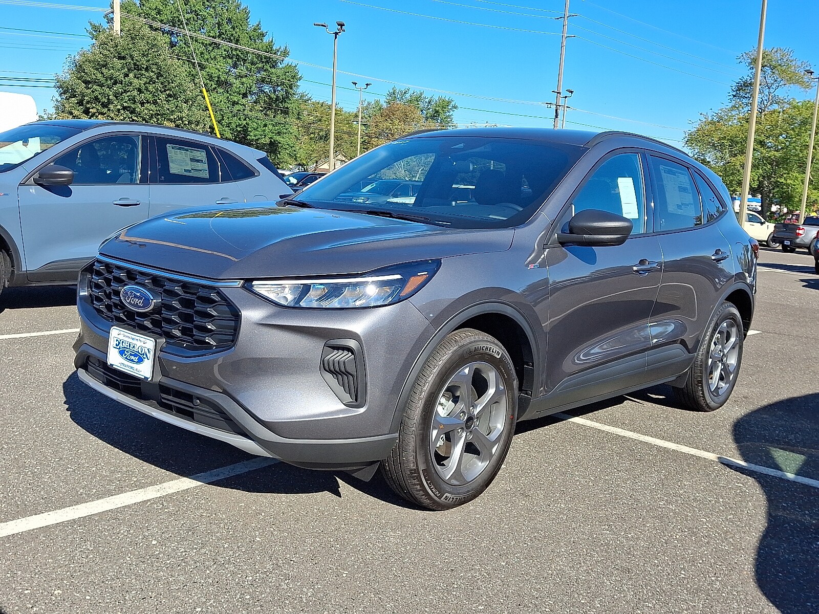 2025 Ford Escape ST-Line photo 3