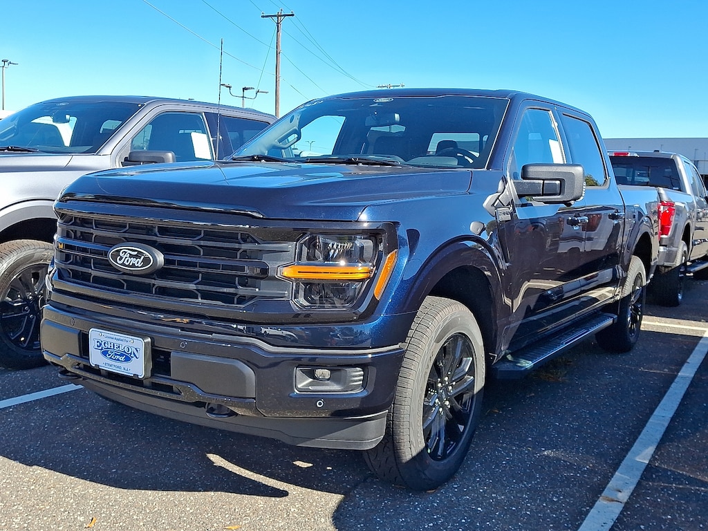 New 2025 Ford F-150 XLT Truck SuperCrew Cab