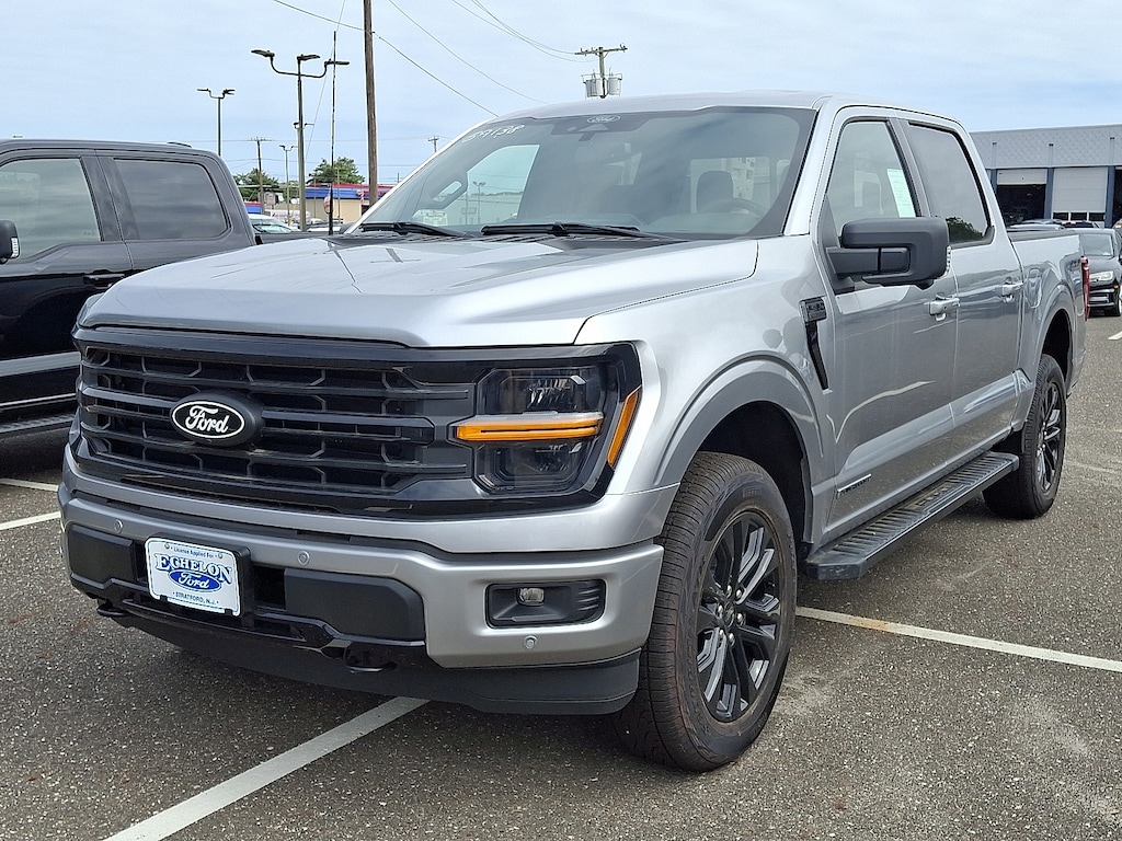 New 2025 Ford F-150 XLT Truck SuperCrew Cab
