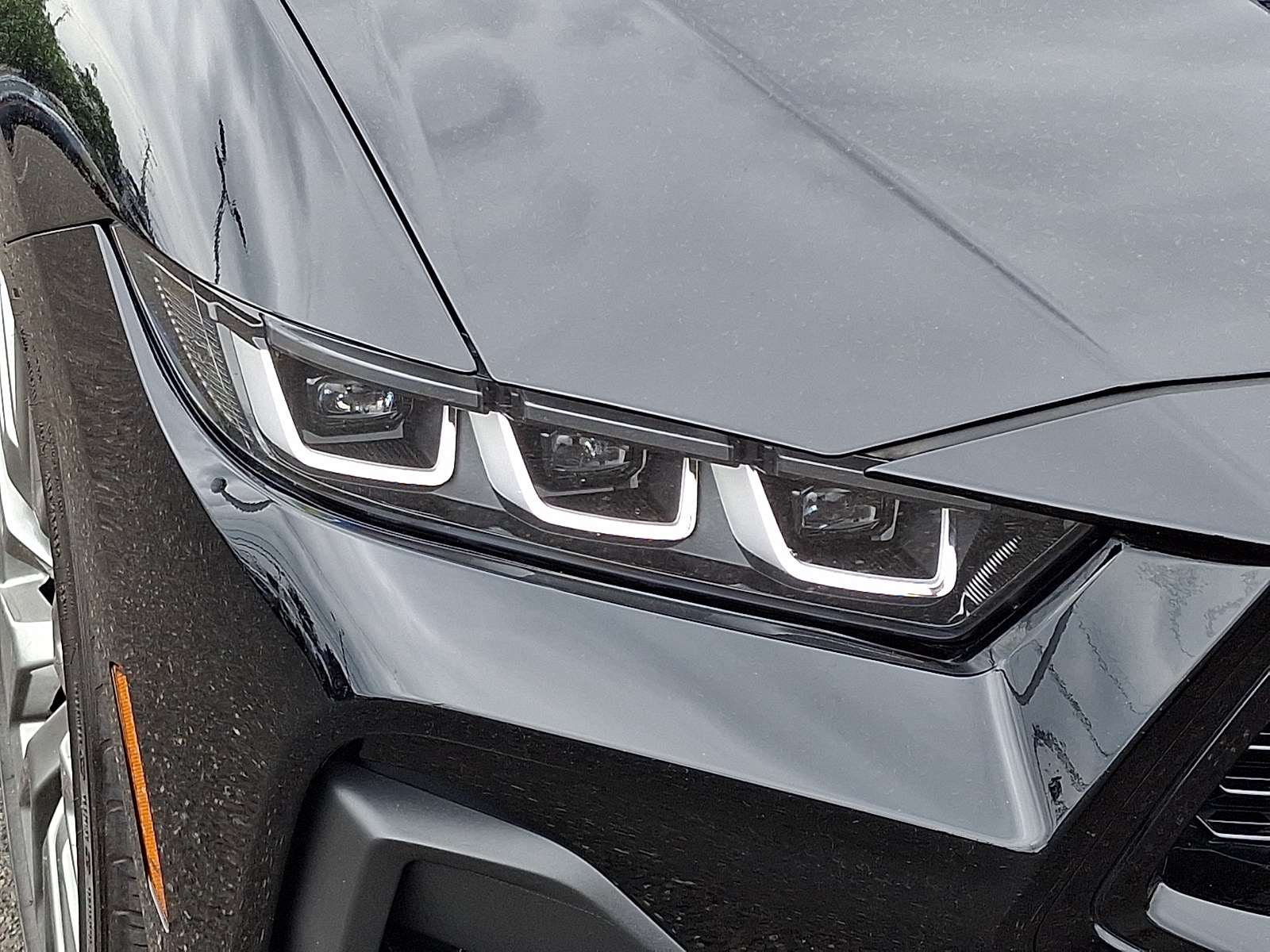 2024 Ford Mustang GT Premium - Photo 9