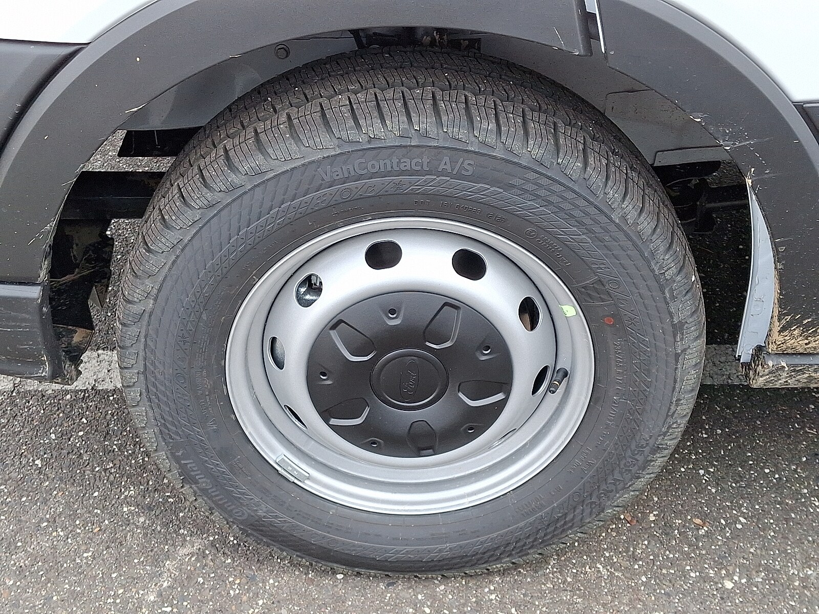 2026 Ford Transit Cargo Van photo 3