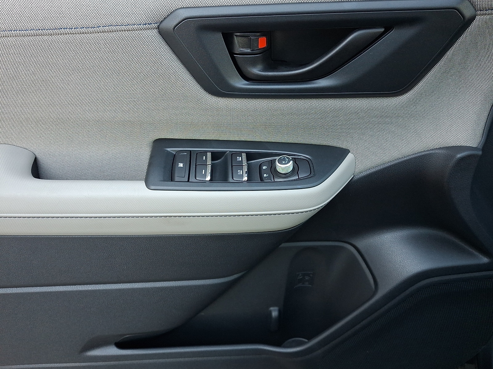 2025 Subaru Forester Premium - Photo 15