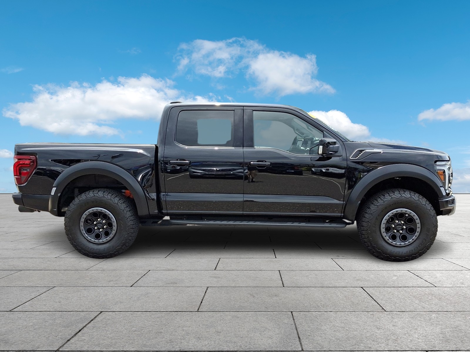 2025 Ford F-150 Raptor - Photo 7