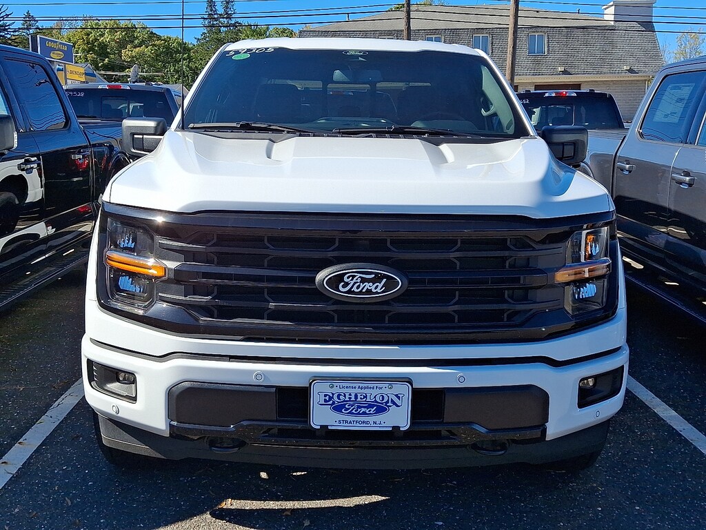 New 2025 Ford F-150 XLT Truck SuperCrew Cab