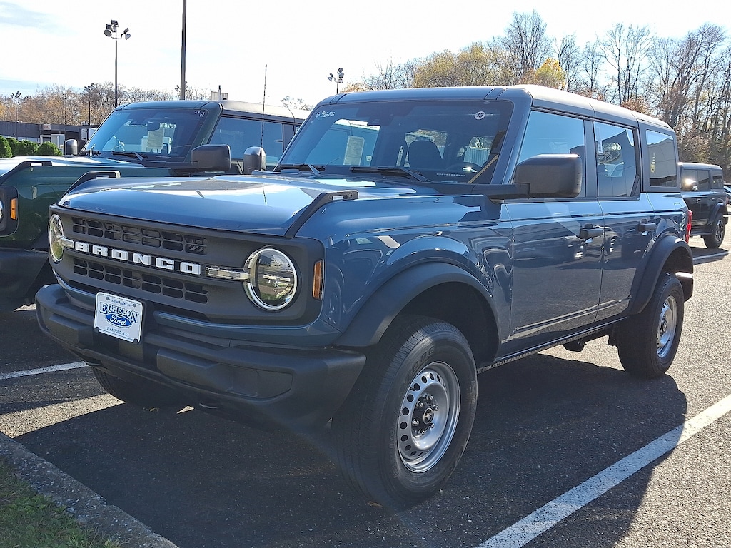 New 2025 Ford Bronco Base SUV
