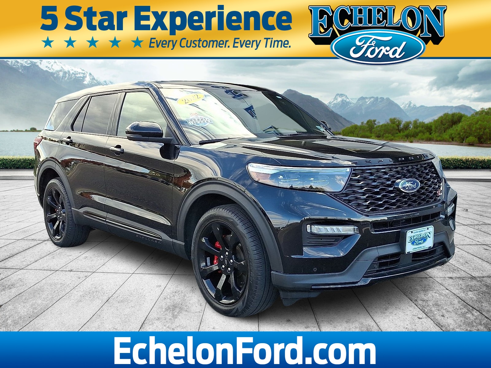 2022 Ford Explorer ST's photo