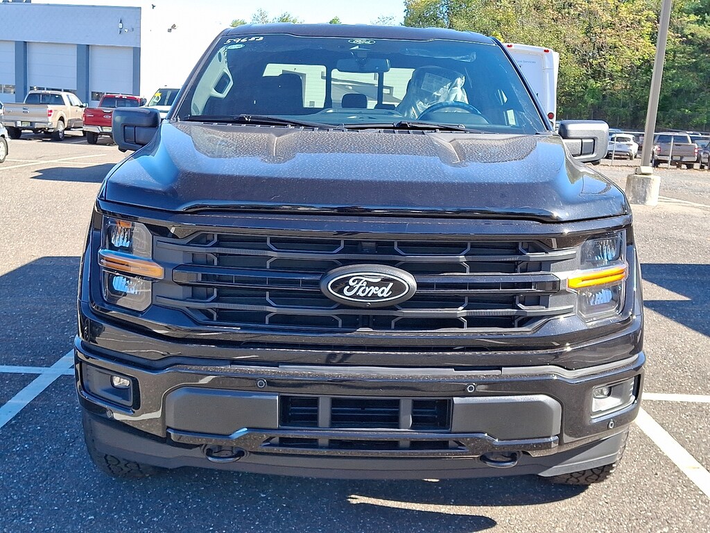 New 2025 Ford F-150 XLT Truck SuperCrew Cab