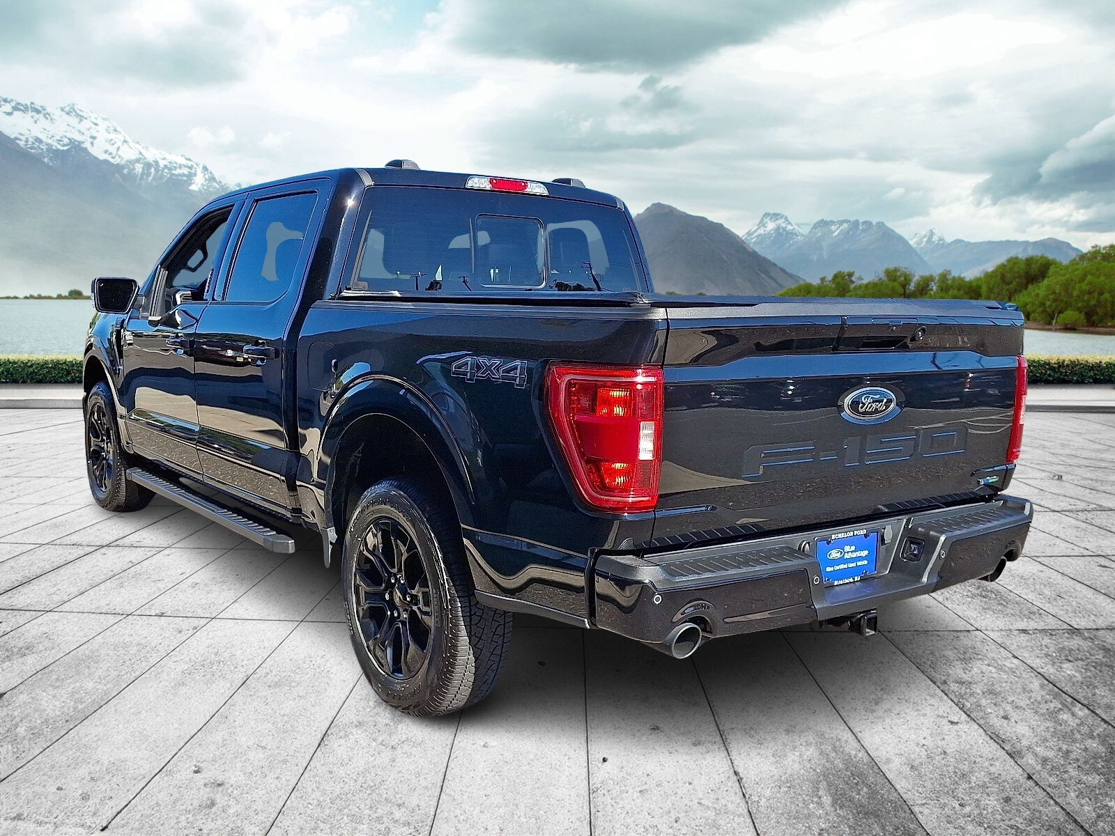 2023 Ford F-150 XLT photo 3