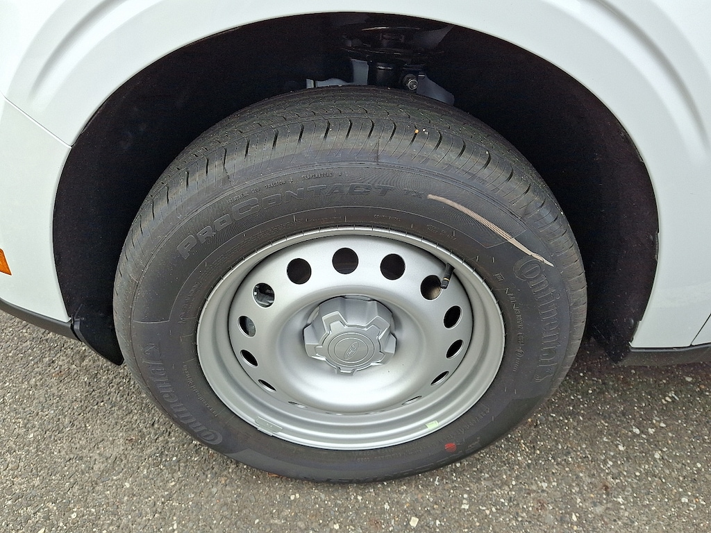 New 2025 Ford Maverick XL Truck SuperCrew