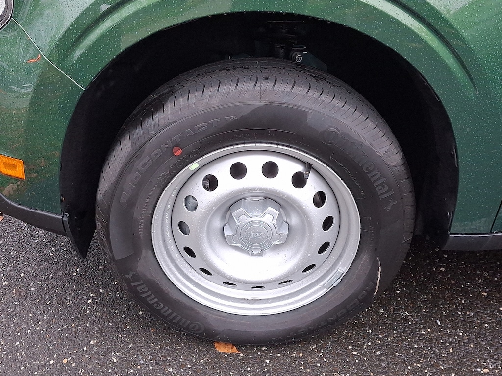 New 2025 Ford Maverick XL Truck SuperCrew