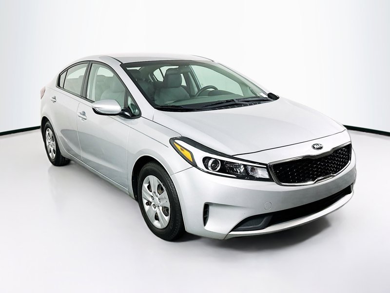 2017 Kia Forte LX's photo