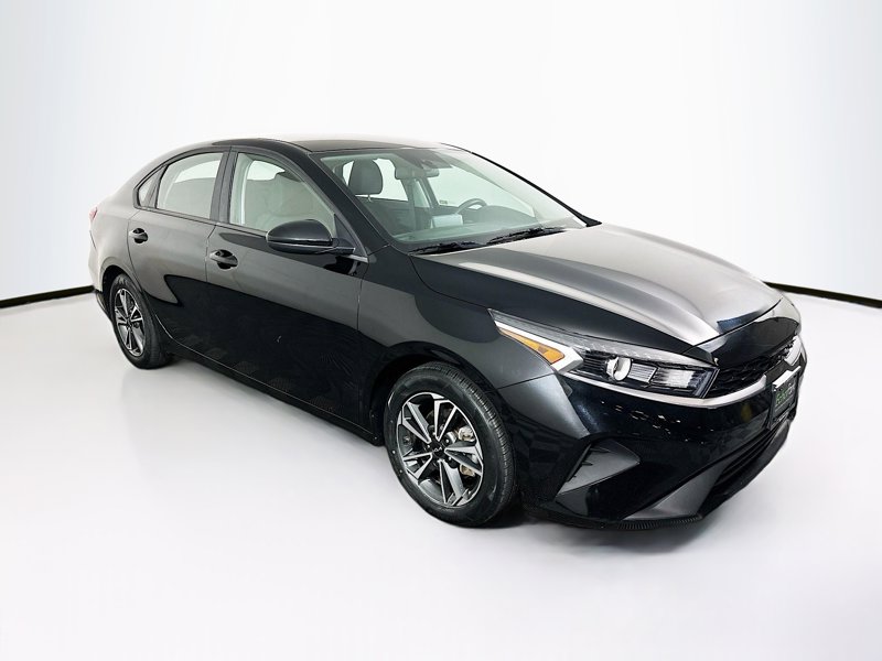 2024 Kia Forte LXS's photo