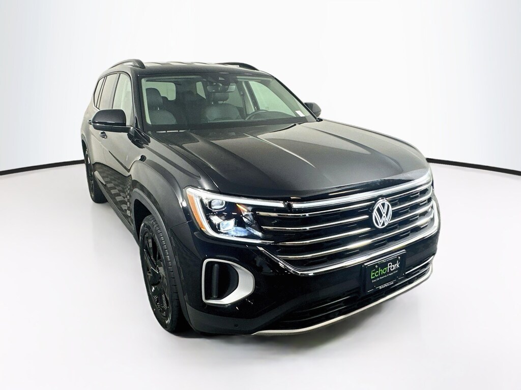 Certified 2026 Volkswagen Atlas 2.0T SE w/Technology 2.0T SE w/Technology FWD