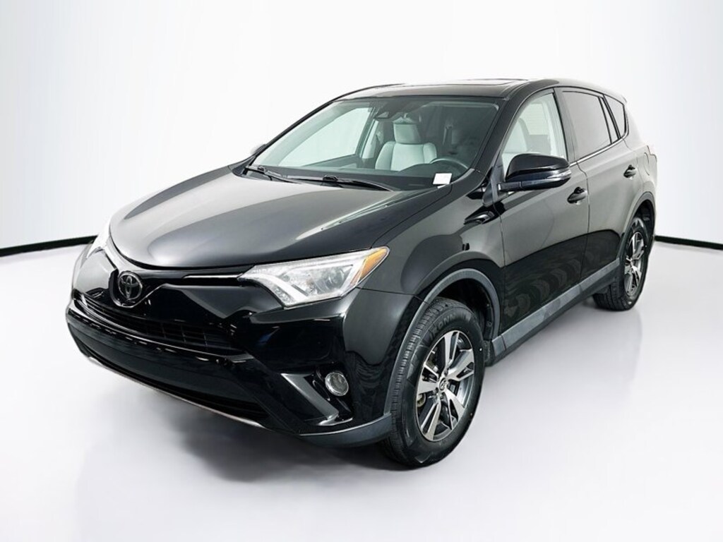 Used 2018 Toyota RAV4 XLE XLE FWD