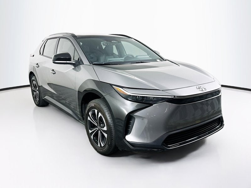 2025 Toyota bZ4X XLE FWD's photo