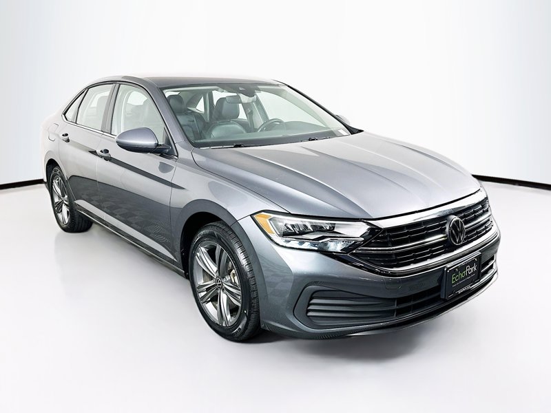 2024 Volkswagen Jetta SE's photo