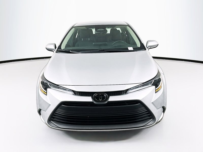 Used 2023 Toyota Corolla LE with VIN 5YFB4MDEXPP028639 for sale in Northfield, Minnesota