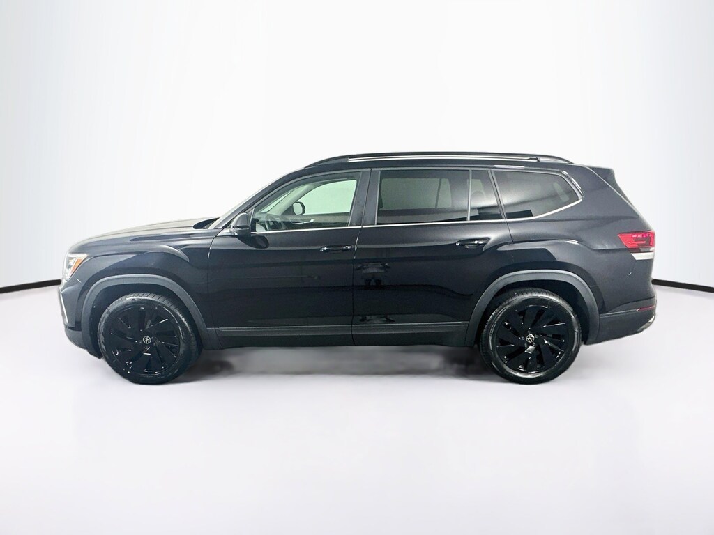 Certified 2026 Volkswagen Atlas 2.0T SE w/Technology 2.0T SE w/Technology FWD