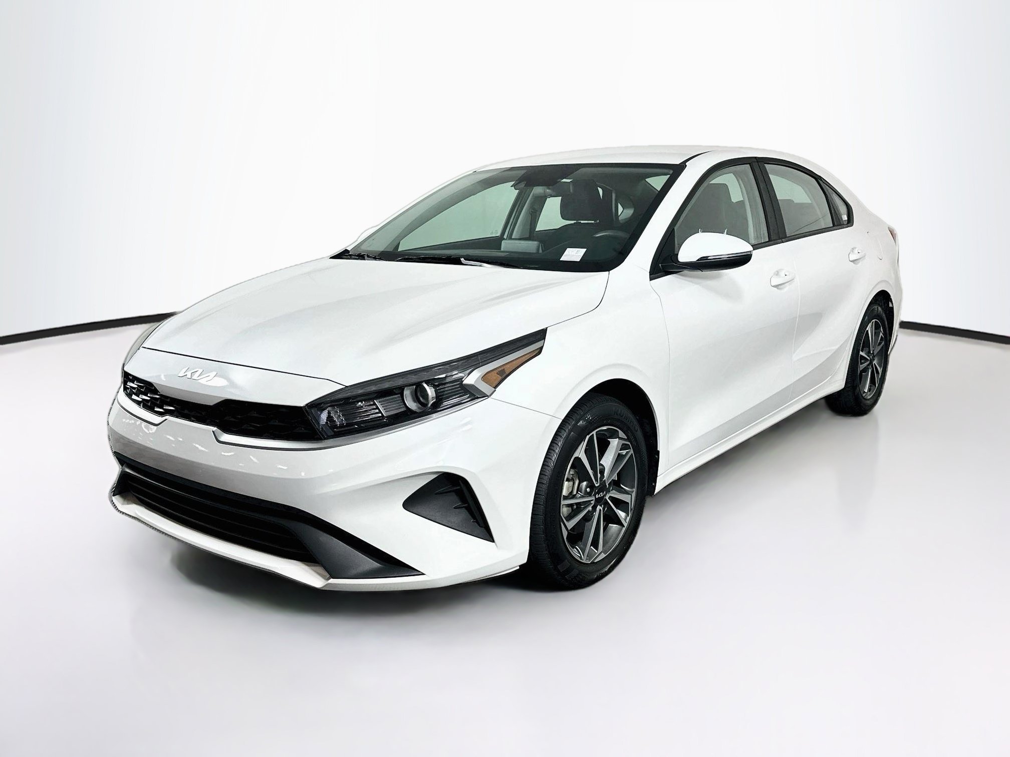 Used 2024 Kia Forte LXS LXS IVT