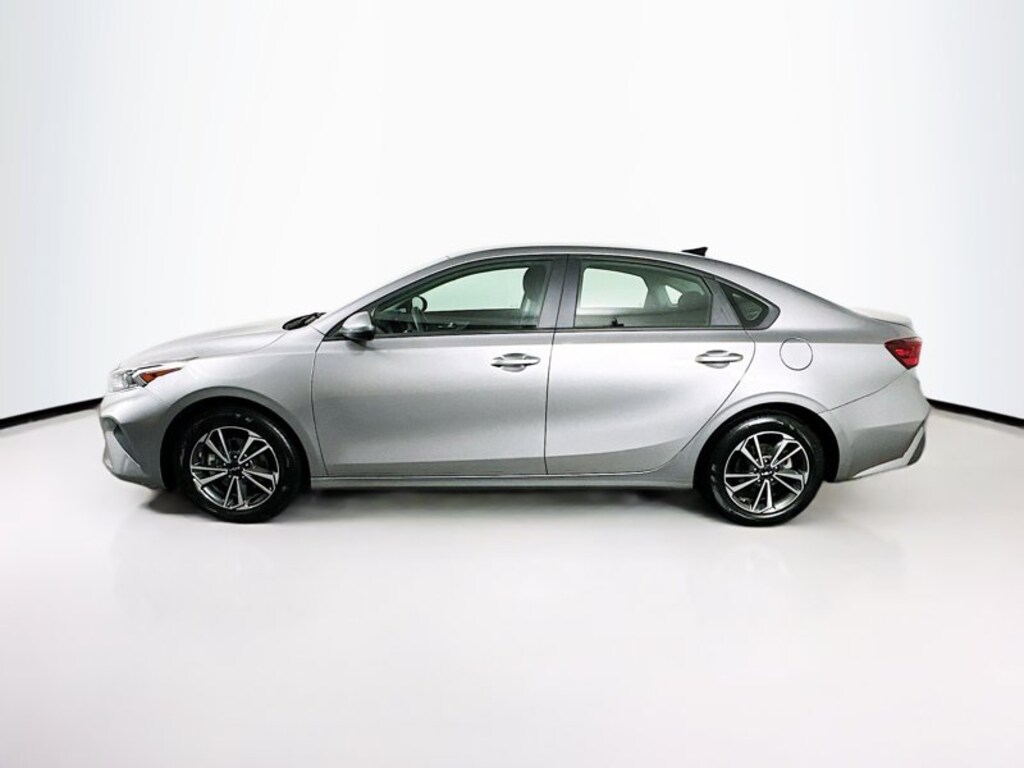 Certified 2024 Kia Forte LXS LXS IVT