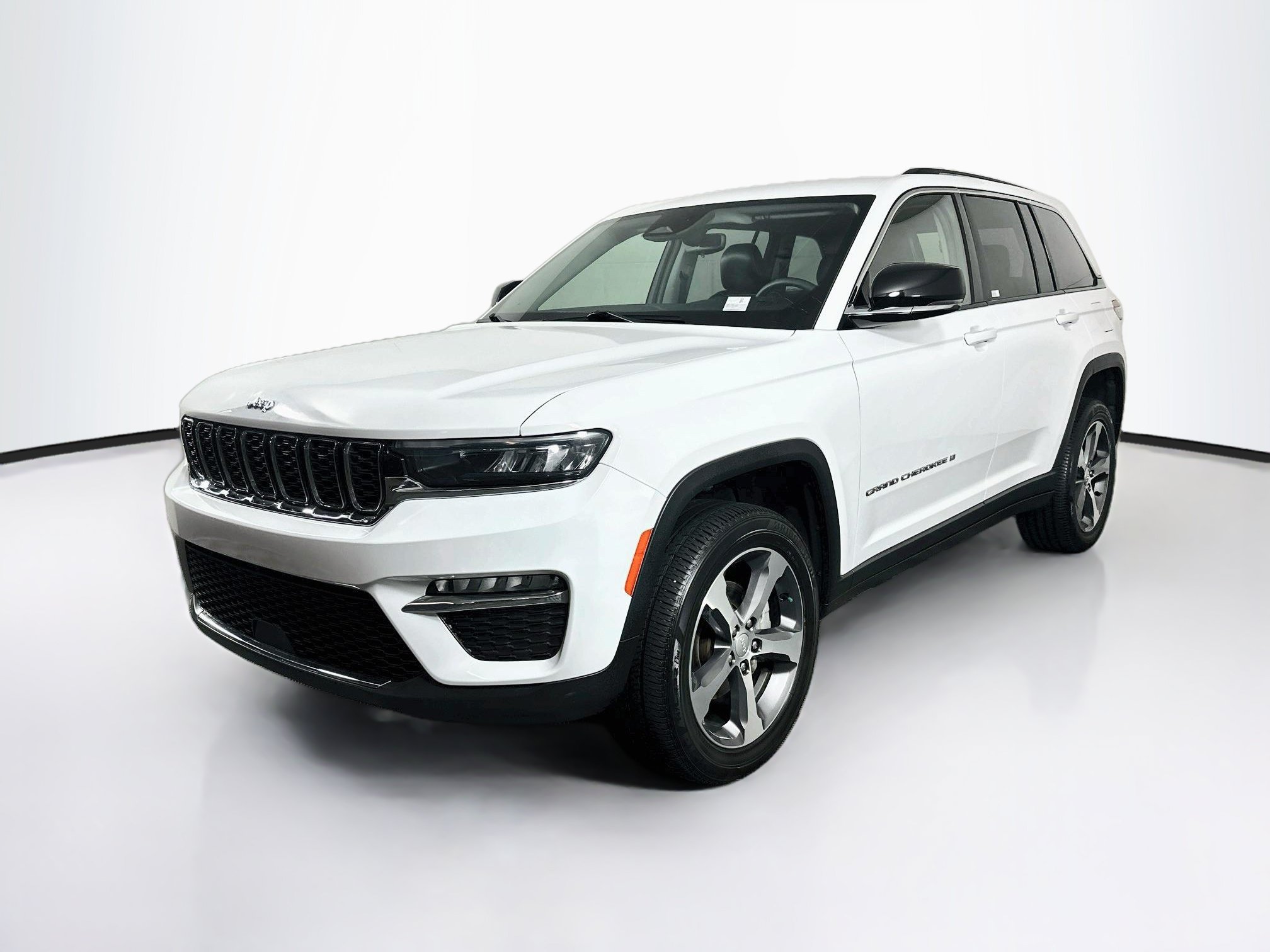 Used 2023 Jeep Grand Cherokee Limited Limited 4x4