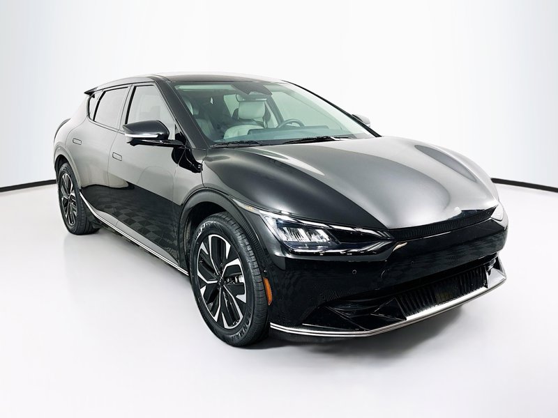 2024 Kia EV6 Wind's photo