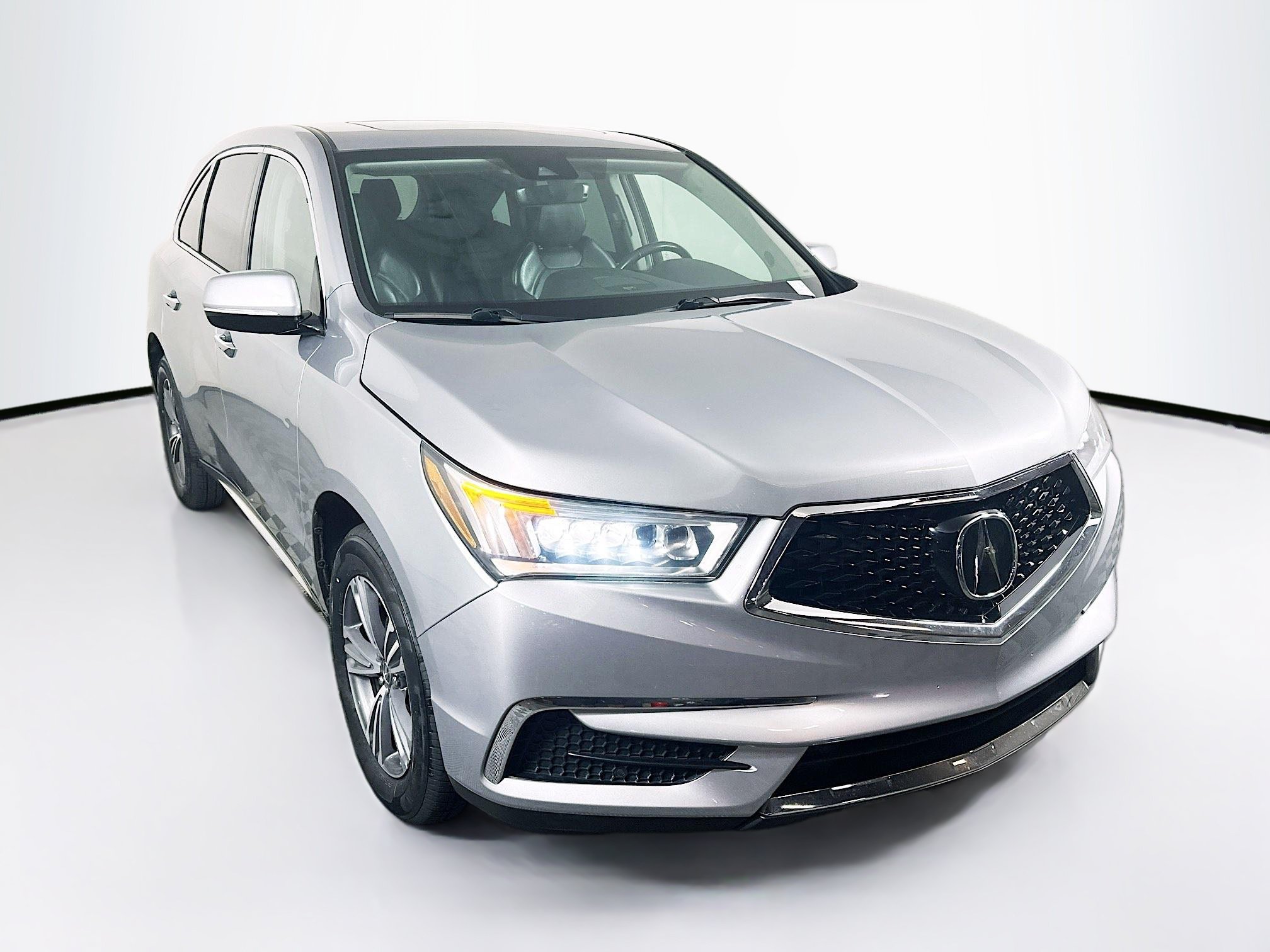 2018 Acura MDX SH-AWD's photo