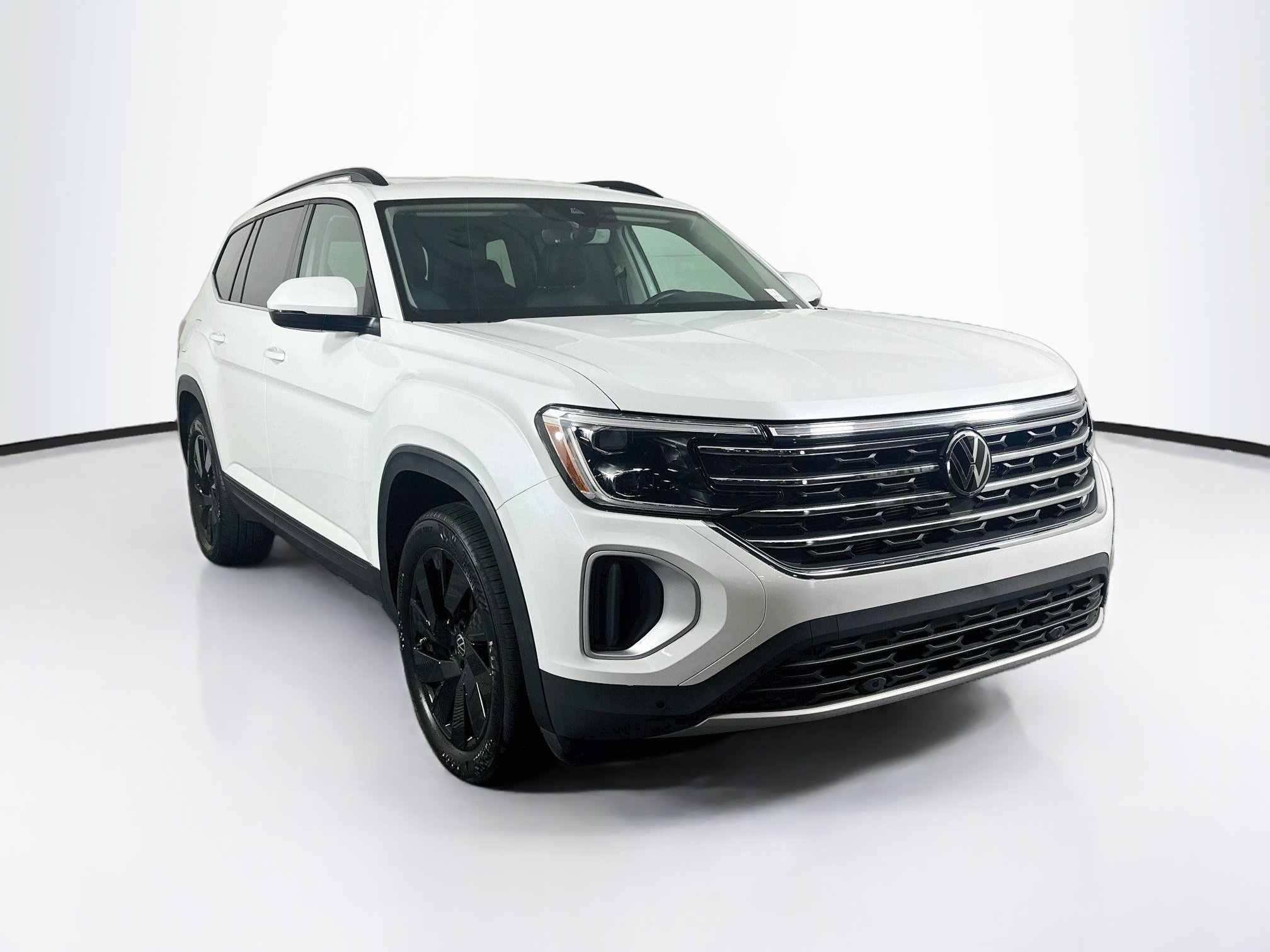 2026 Volkswagen Atlas SE w/Tech