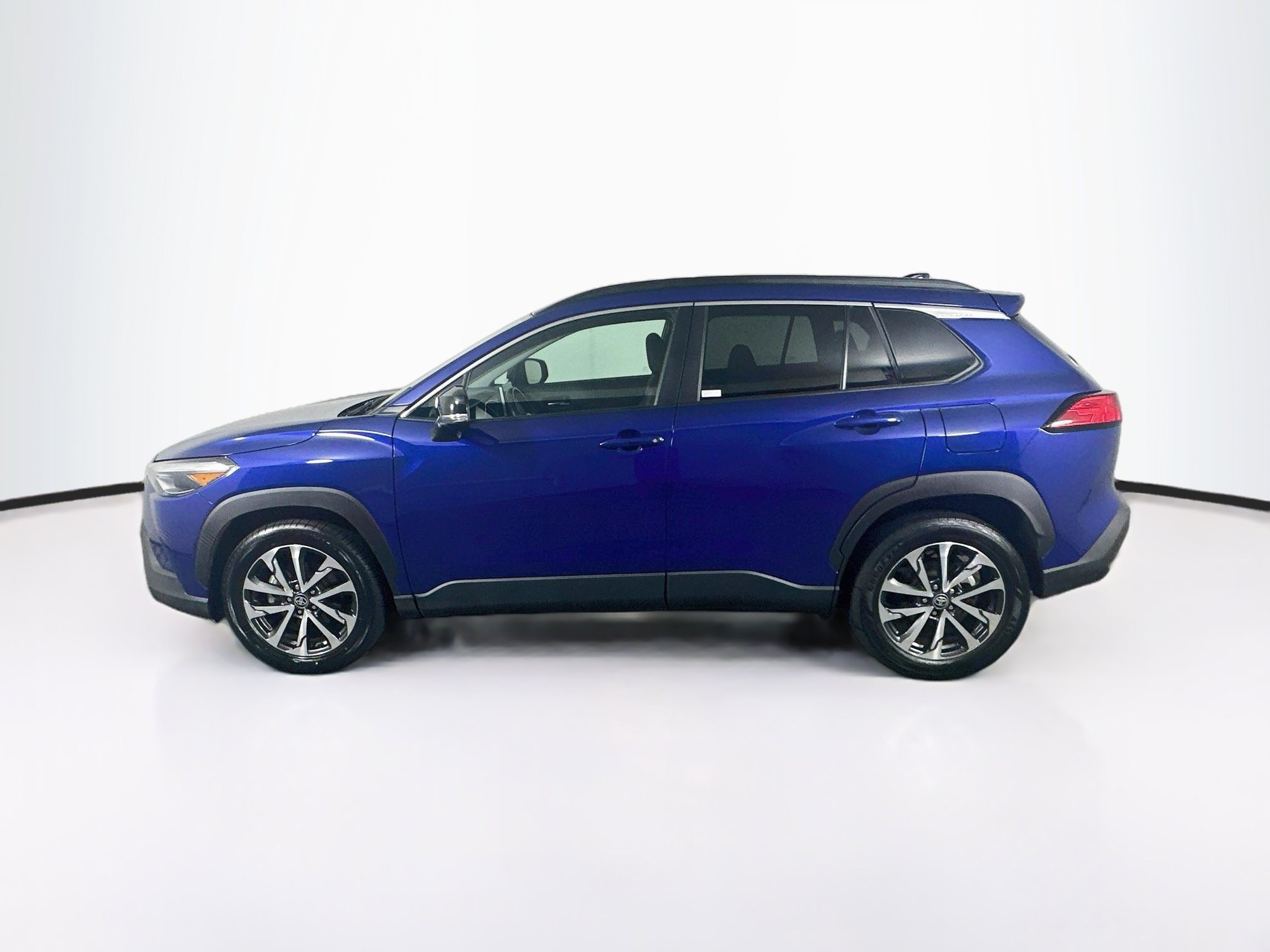 Used 2025 Toyota Corolla Cross XLE XLE 2WD
