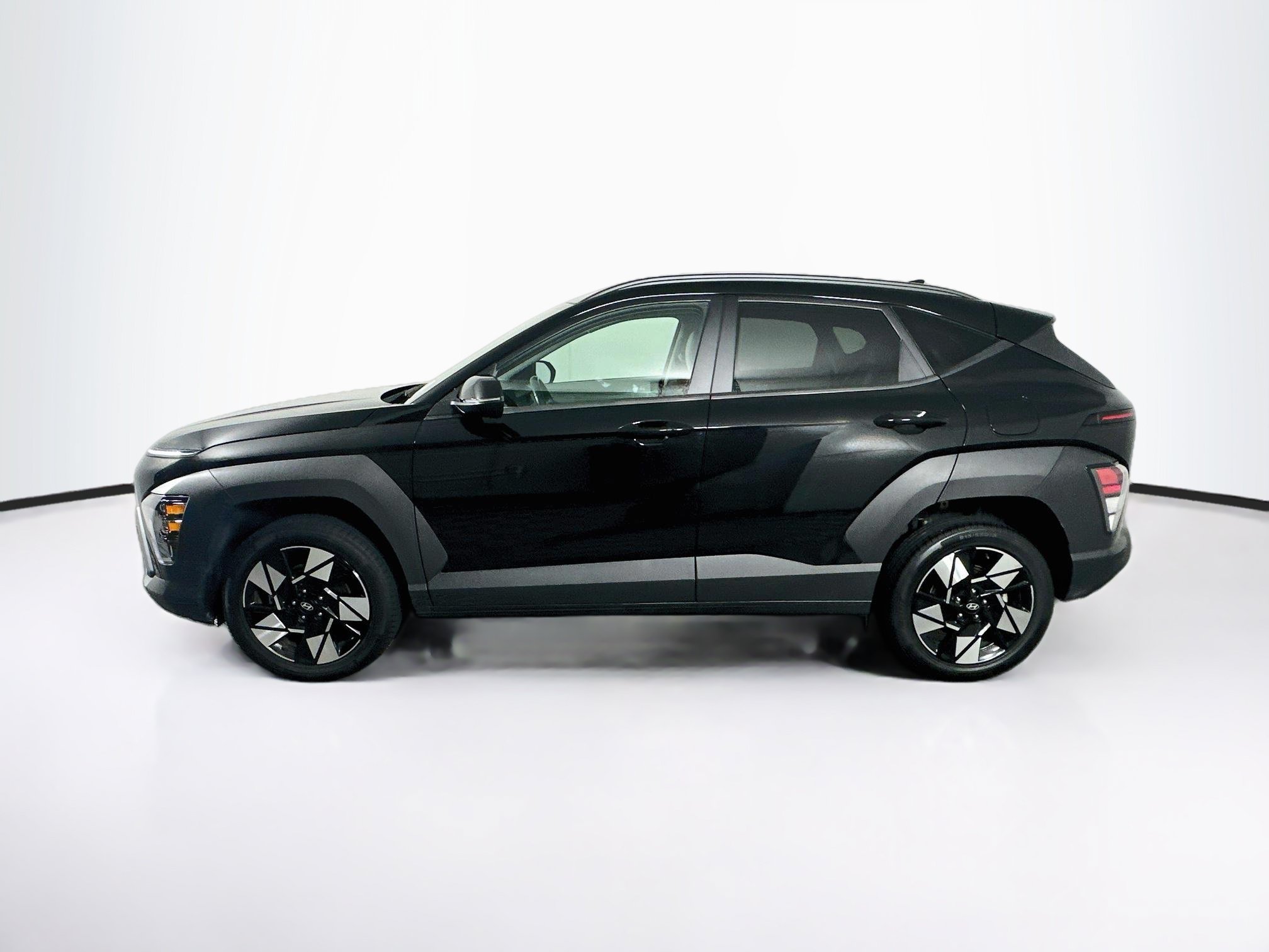 Used 2025 Hyundai Kona SEL SEL AWD
