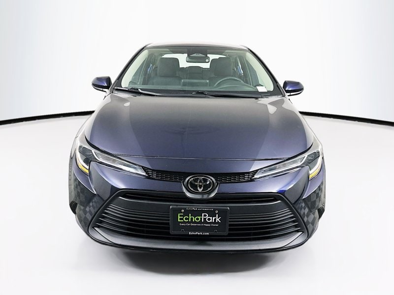 Used 2023 Toyota Corolla LE with VIN 5YFB4MDE5PP008380 for sale in Northfield, Minnesota