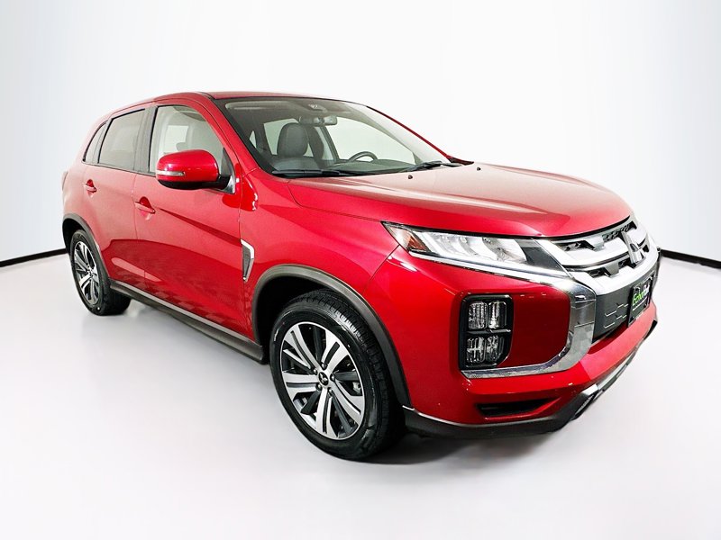 2024 Mitsubishi Outlander Sport SE's photo