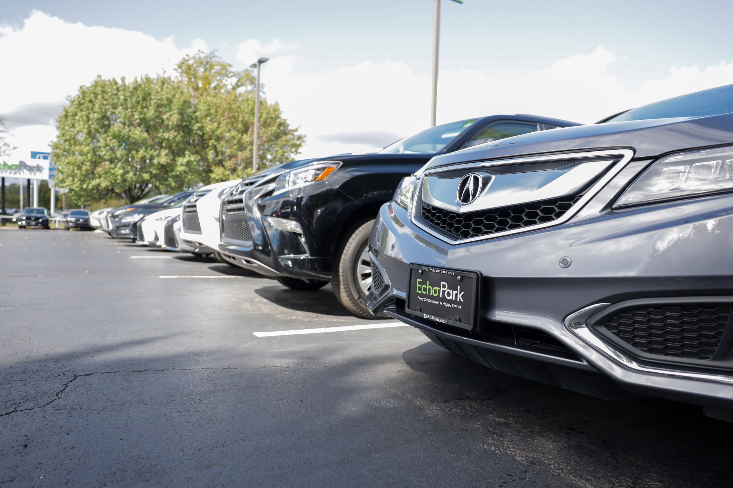 EchoPark_cars_resize.jpg
