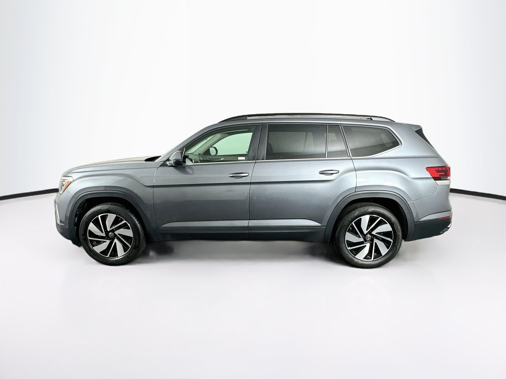 Used 2025 Volkswagen Atlas 2.0T SE w/Technology 2.0T SE w/Technology FWD