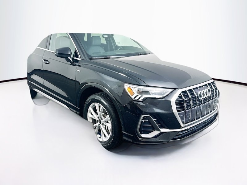 2025 Audi Q3 45 TFSI S Line Premium quattro's photo