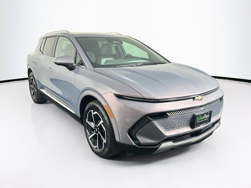 2025 Chevrolet Equinox EV's photo