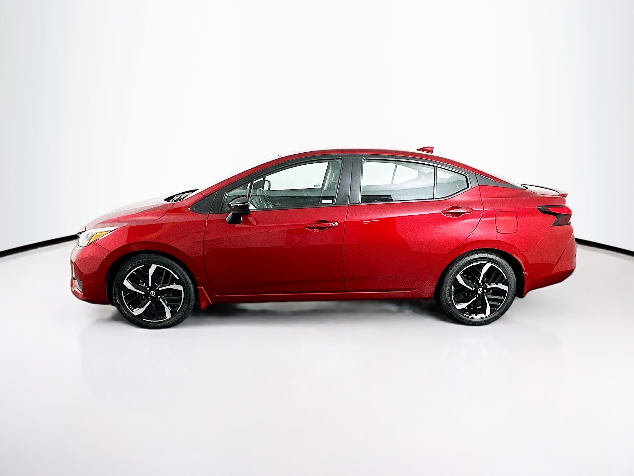 Used 2025 Nissan Versa SR SR CVT