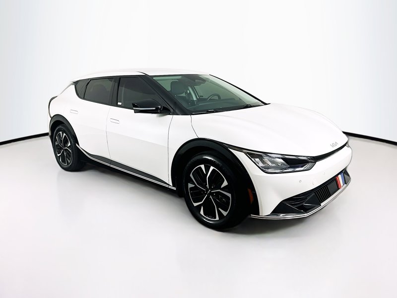 2023 Kia EV6 Wind's photo