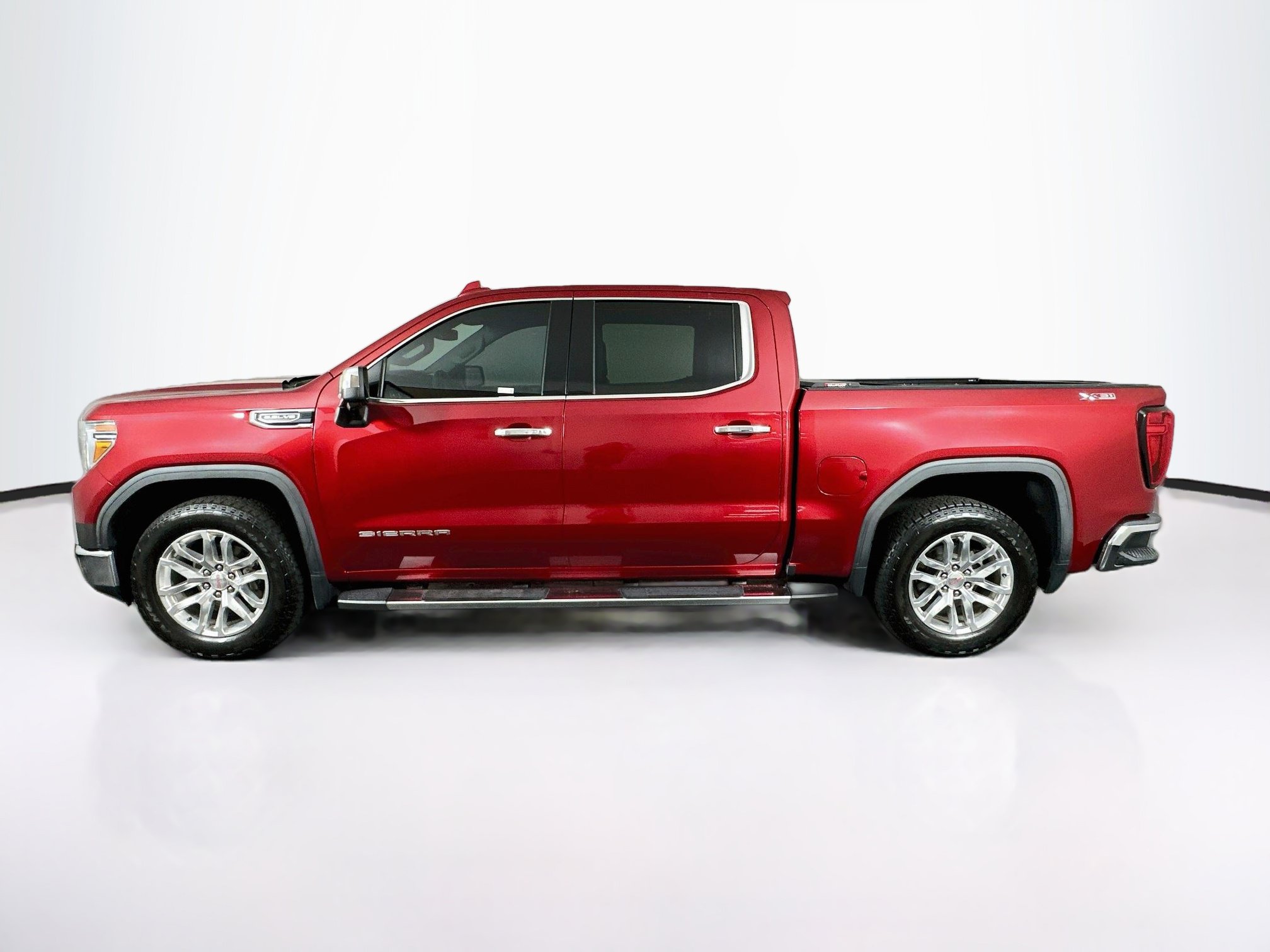 Used 2021 GMC Sierra 1500 SLT 4WD Crew Cab 147 SLT