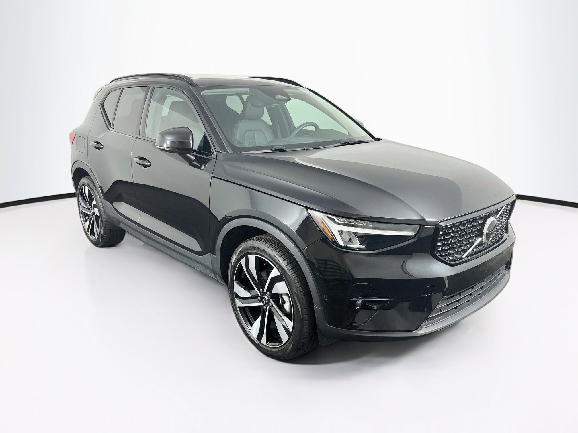 2024 Volvo XC40