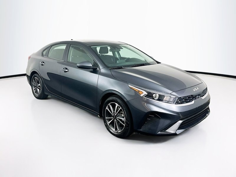 2024 Kia Forte LXS's photo