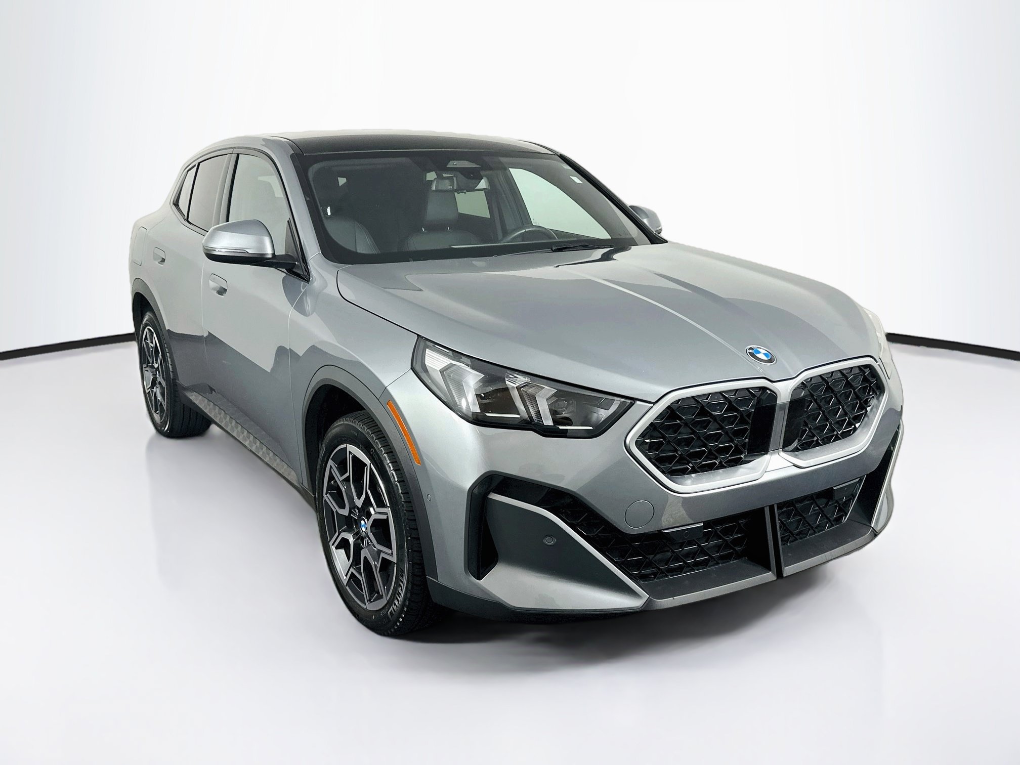 2026 BMW X2 28i