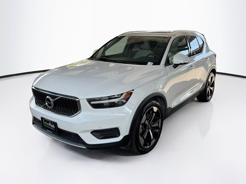 Used 2020 Volvo XC40 Momentum T5 AWD Momentum
