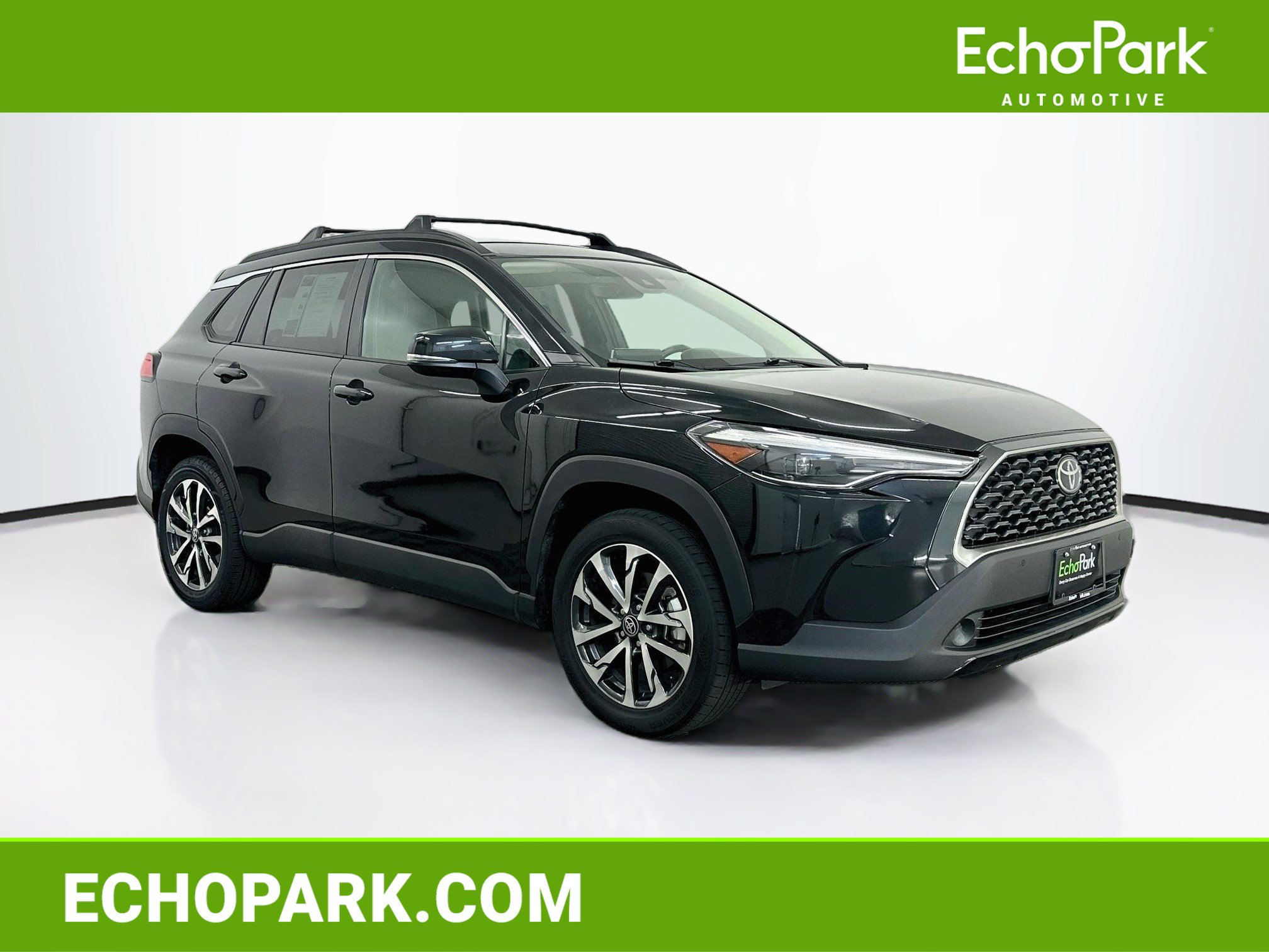 Used 2022 Toyota Corolla Cross XLE XLE 4WD