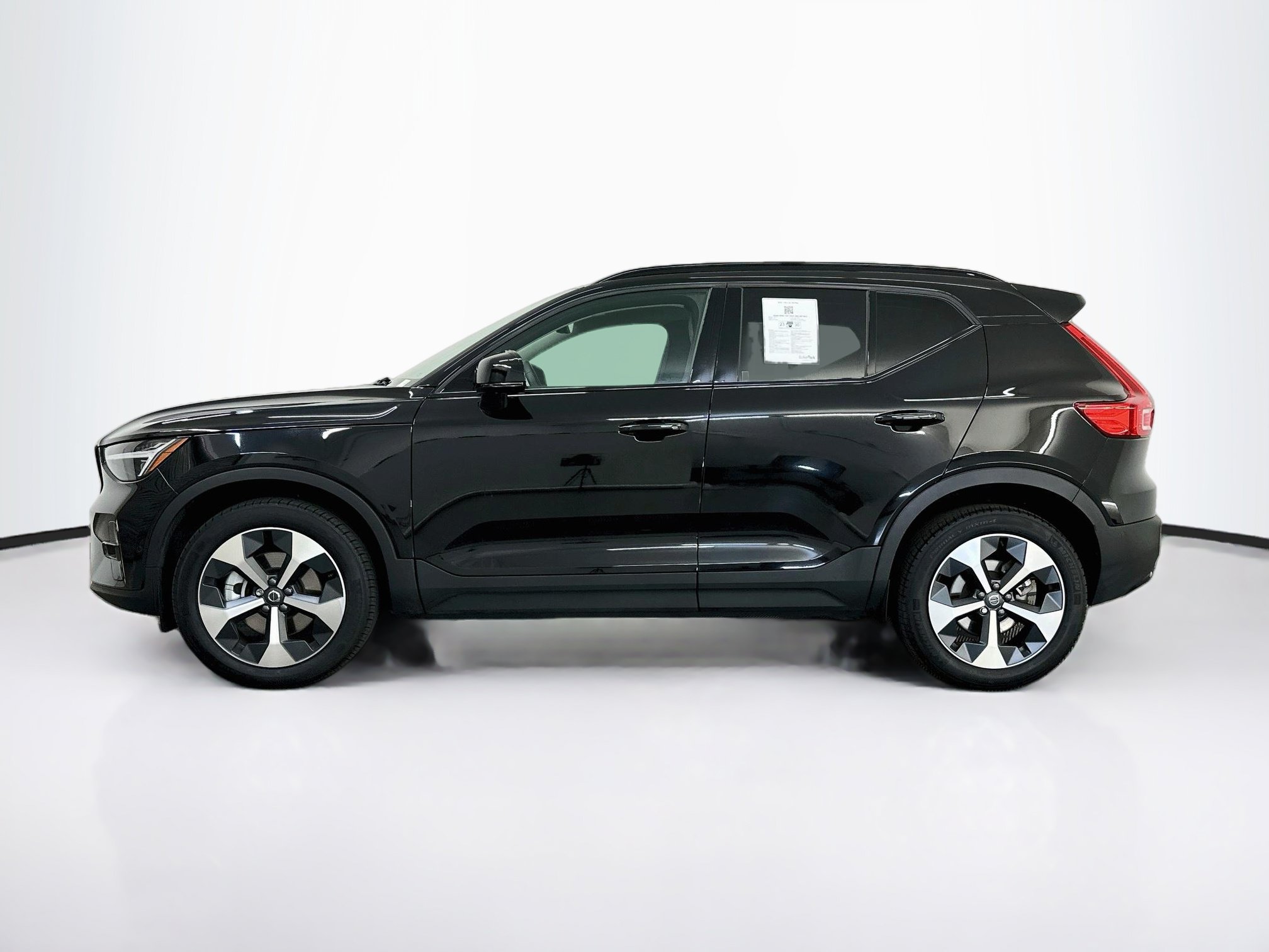 Used 2026 Volvo XC40 Plus B5 AWD Plus