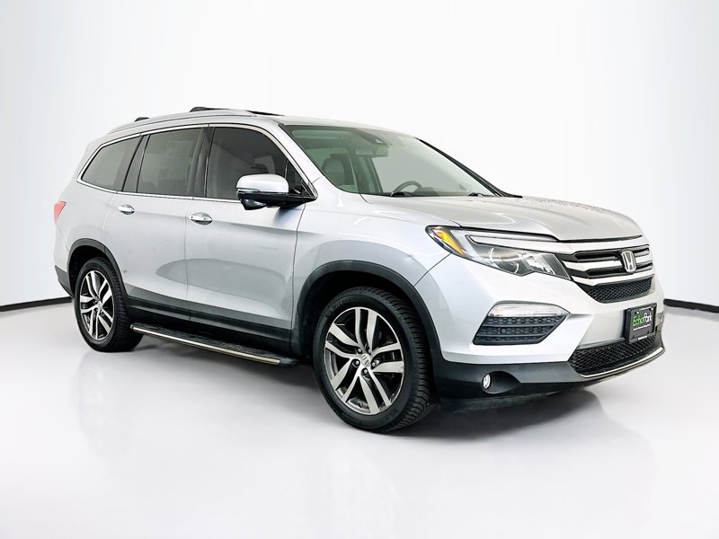 2017 Honda Pilot 4WD Touring's photo
