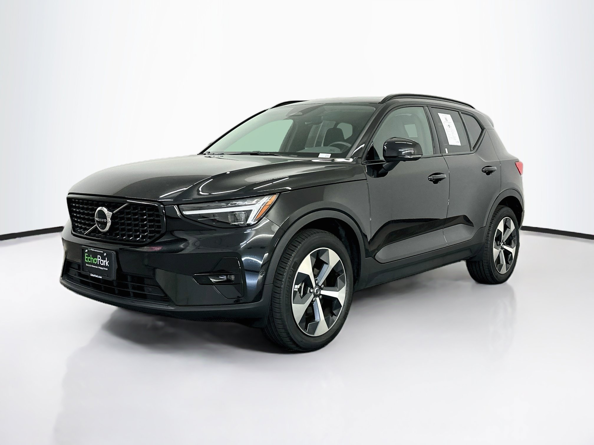Used 2026 Volvo XC40 Plus B5 AWD Plus
